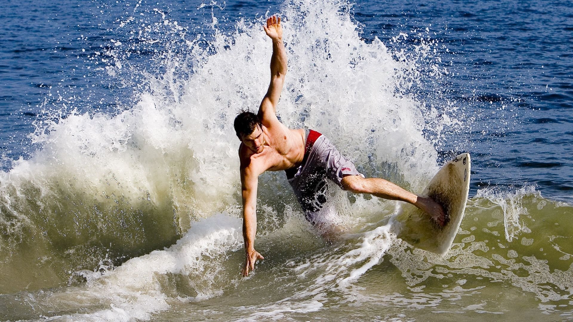 世界围棋赛新生代棋手展现多元风格，世界围棋大赛视频解说